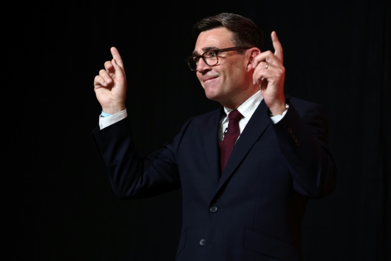 Andy Burnham, confirmé comme nouveau chef du Labour et prochain Premier ministre, lors de la 
