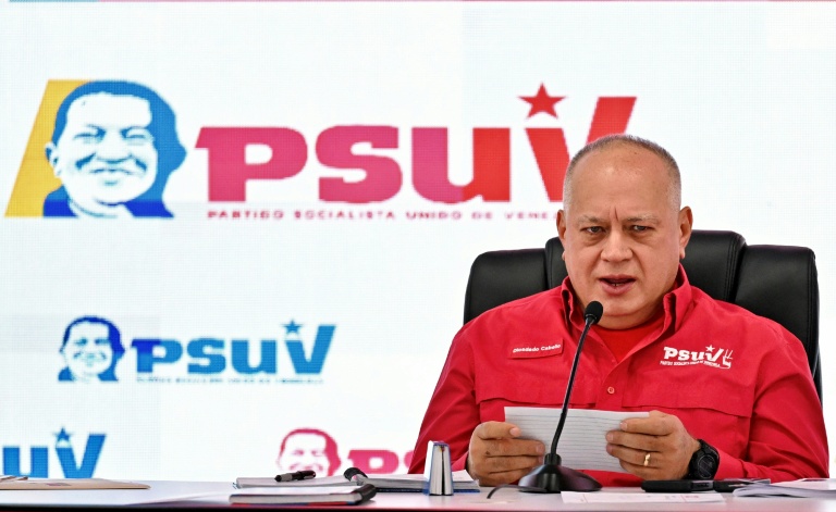 Le ministre vénézuélien de l'Intérieur, Diosdado Cabello, donne une conférence de presse à Caracas le 2 février 2026