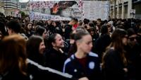 Manifestation d'étudiants à Athènes le 26 février 2026, à deux jours de l'anniversaire de la catastrophe ferroviaire de Tempé