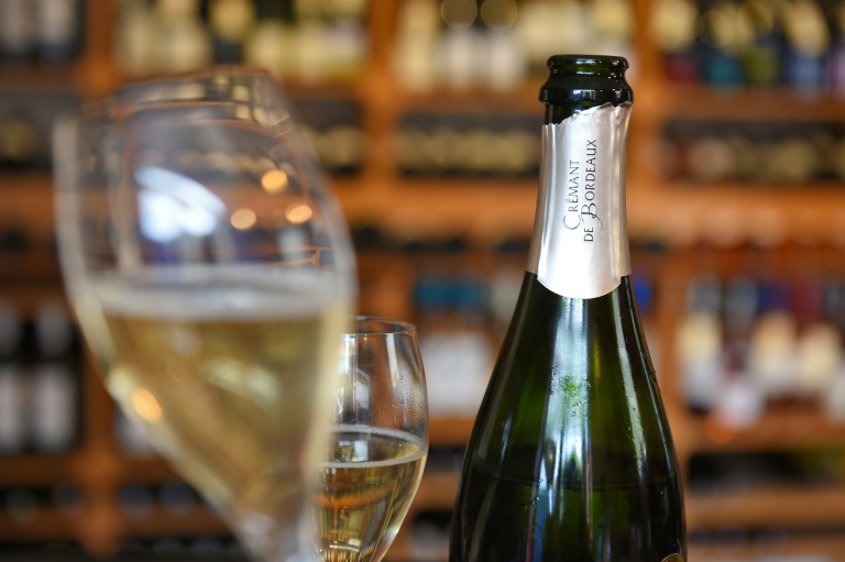 Dans un monde du vin en difficulté, les effervescents tirent leur épingle du jeu, même si certains s'en sortent mieux que d'autres