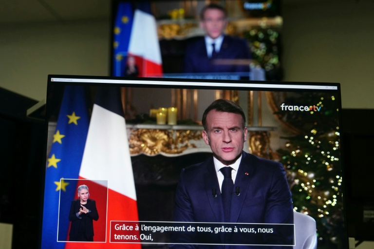 L'allocution des voeux du président Emmanuel Macron, le 31 décembre 2025 depuis l'Elysée, diffusée à la télévision
