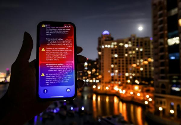 Alerte émise par le ministère de l'Intérieur des Emirats arabes unis avant une frappe de missile (interceptée), le 5 mars 2026 à Dubaï 