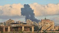 Bombardement israélien sur la banlieue de Tyr, au Liban, le 16 mai 2026