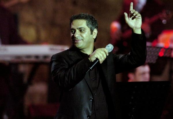 Le chanteur libanais Fadel Shaker sur scène à Carthage, en Tunisie, le 15 août 2007
