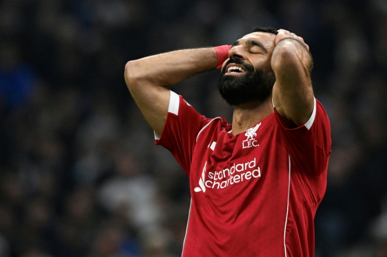 L'attaquant de Liverpool Mohamed Salah, après une occasion manquée contre l'OM en Ligue des champions, le 21 janvier 2026 au Vélodrome