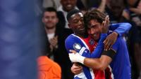 Les attaquants du Paris SG Ferran Torres (droite) et Ousmane Dembélé lors du match de Ligue des champions contre Bratislava le 9 septembre 2026 à Paris
