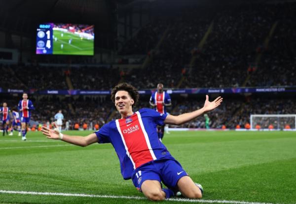 Maghnes Akliouche, un des buteurs parisiens lors de la victoire du PSG contre Manchester City 4-2 en Ligue des champions, le 14 octobre 2026 à l'Etihad Stadium