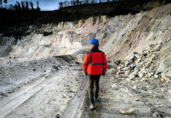 Vue du site Imerys de Beauvoir (à Echassières dans l'Allier), où est prévu un projet d'extraction de lithium, le 17 janvier 2024 (ARCHIVES)

