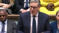 Image tirée d'une séquence diffusée par l'Unité d'enregistrement du Parlement britannique (PRU) sur le site web Parliament TV, le 2 mars 2026, montrant le Premier ministre britannique, Keir Starmer, s'exprimant devant le Parlement sur la situation au Moyen-Orient