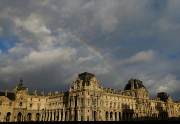 Le musée du Louvre à Paris, le 6 décembre 2025