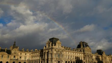 Le musée du Louvre à Paris, le 6 décembre 2025