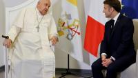 Le pape François et le président de la République Emmanuel Macron à Ajaccio en Cors-du-Sud le 15 décembre 2024