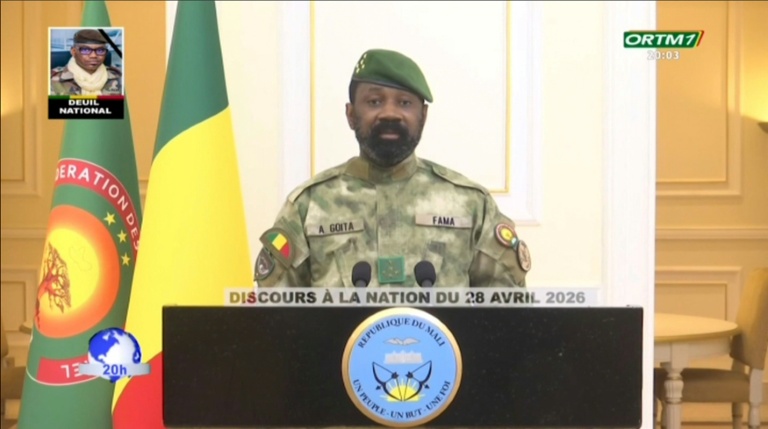 Image extraite d'une vidéo obtenue le 28 avril 2026 par l'AFPTV auprès de l'ORTM, montrant le chef de la junte au Mali, Assimi Goïta