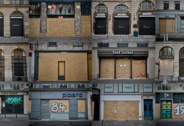 Montage photo réalisé le 24 octobre 2026 montrant des vitrines de magasins protégées par des panneaux de bois aggloméré avant une nouvelle manifestation à Paris 