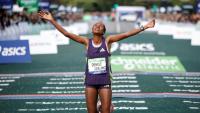L'Ethiopienne Shure Demise, victorieuse du marathon de Paris en établissant un nouveau record en 2h18:34, le 12 avril 2026