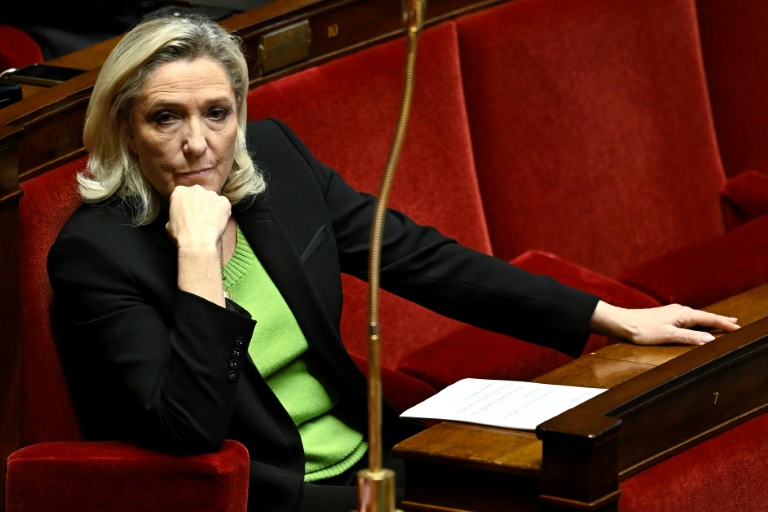 Marine Le Pen à l'Assemblée nationale, à Paris, le 10 décembre 2025