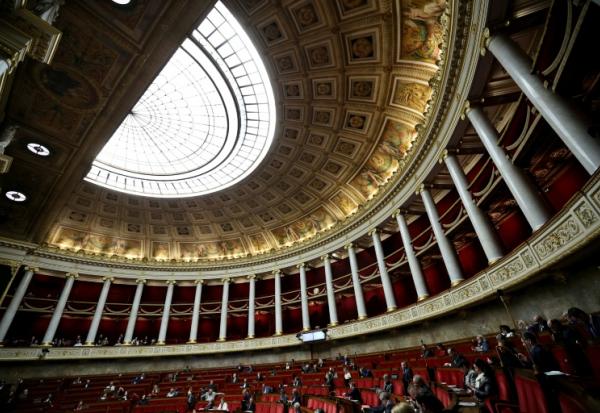 Quelques parlementaires durant le débat sur le budgert à l'Assemblée nationale, à Paris 15 janvier 2026