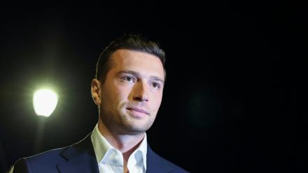 Le président du RN Jordan Bardella, lors d'un meeting pour les élections sénatoriales à La Seyne-sur-Mer, le 27 septembre 2026 dans le Var