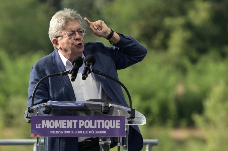 Le leader de La France insoumise Jean-Luc Mélenchon, lors des Universités d'été du parti LFI à Châteauneuf-sur-Isère, dans le sud-est de la France, le 22 août 2025
