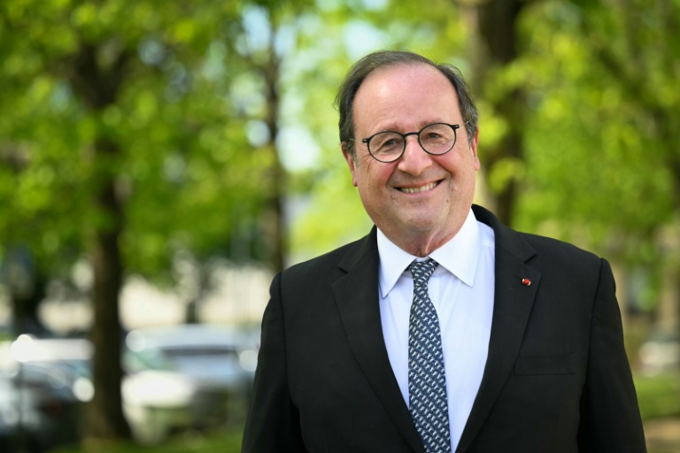 L'ancien président François Hollande à Liffré le 25 avril 2026