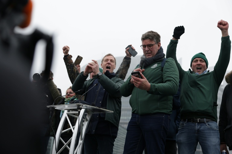Des agriculteurs manifestent devant le Parlement européen à Strasbourg le 21 janvier 2026