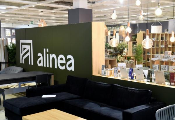 Le magasin Alinea d'Aubagne (Bouches-du-Rhône) en novembre 2020. L'enseigne française d'ameublement de la galaxie Mulliez a été placée jeudi en redressement judiciaire par le tribunal des activités économiques de Marseille, cinq ans après avoir déjà connu le même sort.