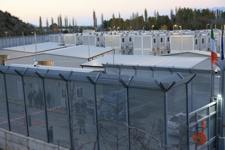 Un centre de détention de migrants près de Lezhe, le 1er novembre 2025 en Albanie