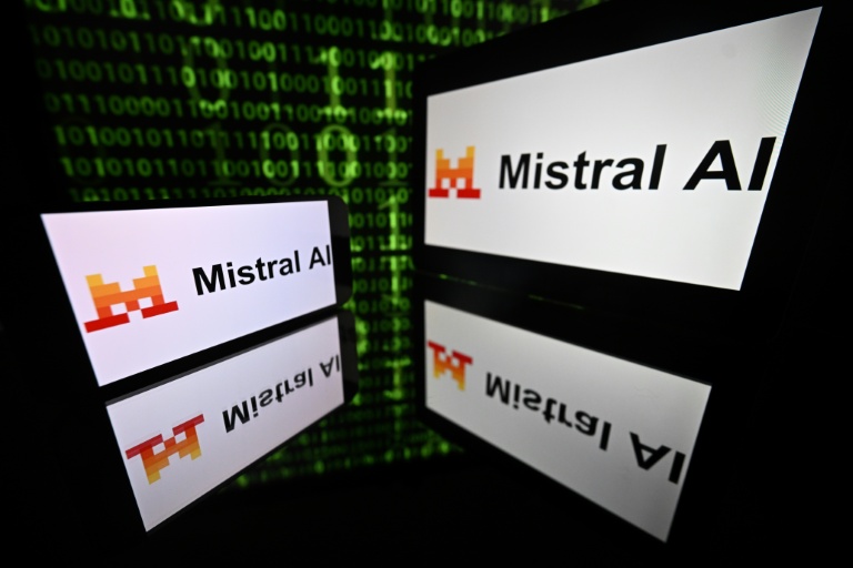 Mistral, arrivé dernier d'un classement sur la gestion des risques associés à l'Intelligence artificielle, juge la méthodologie discutable