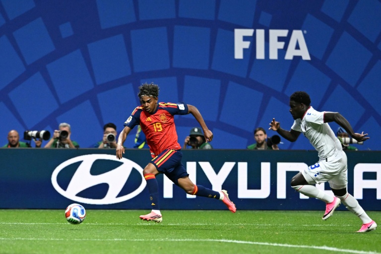 Lamine Yamal, entré en jeu pour les 20 dernières minutes, n'a pas réussi à faire sauter le verrou défensif du Cap Vert et l'Espagne a concédé un nul 0-0