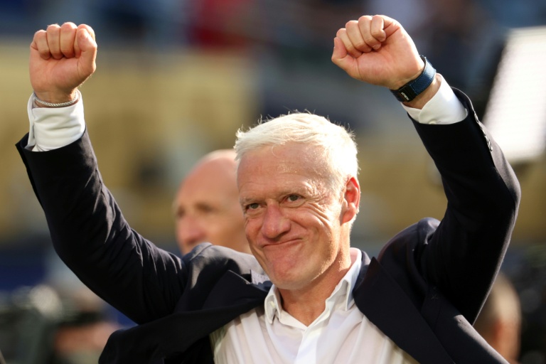 Le sélectionneur des Bleus Didier Deschamps affiche son bçonheur après la victoire sur le Maroc en quart de finale du Mondial, le 9 juillet 2026 à Foxboro 