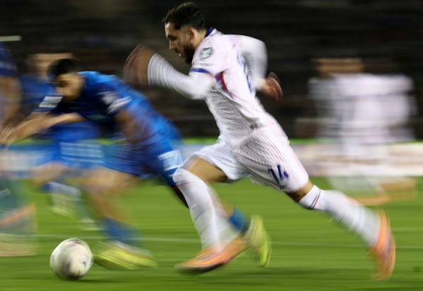 Rayan Cherki lors de la victoire des Français 3-1 en Azerbaïdjan pour la dernière journée des qualifications pour le Mondial-2026, le 16 novembre 2025 à Bakou