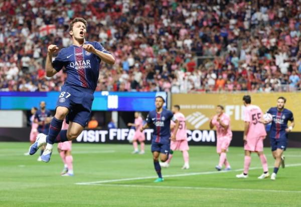 Le milieu portugais du PSG Joao Neves célèbre son premier but lors du huitième de finale du Mondial des clubs entre le Paris Saint-Germain et l'Inter Miami à Atlanta le 29 juin 2025