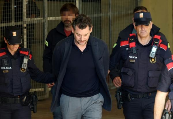 Jonathan Andic sous escorte policière à Martorell près de Barcelone en Espagne le 19 mai 2026