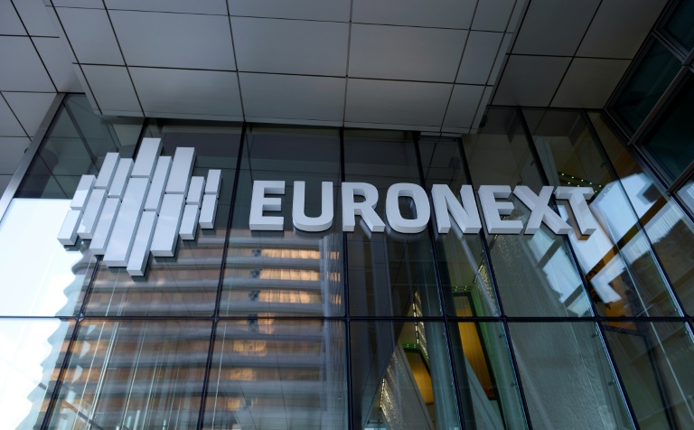 Entrée du siège de l'opérateur boursier Euronext, dans le quartier d'affaires de La Défense aux portes de Paris. Photo prise le 25 août 2015