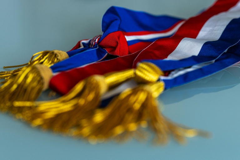 Une écrasante majorité de Français ne considèrent pas l'étiquette politique du maire comme un critère très important de leur choix électoral, selon une étude
