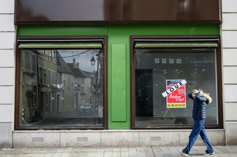 Une boutique fermée à Bourges, le 9 janvier 2026 dans le Cher