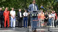 Le maire d'Annecy François Astorg lors d'un discours, après une attaque au couteau intervenue quelques jours plus tôt, Annecy, le 11 juin 2023
