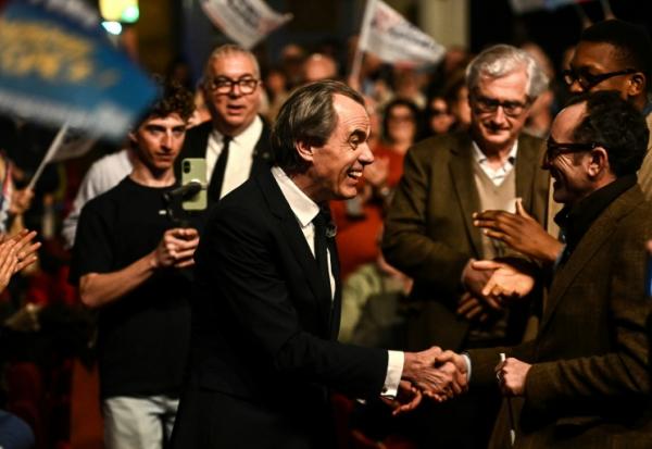 Philippe Dessertine (C) le 23 février 2026 à Bordeaux