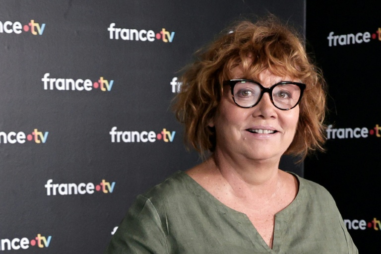 L'éditorialiste politique Nathalie Saint-Cricq pose avant une conférence de presse pour présenter la nouvelle saison du groupe audiovisuel France Télévisions, à Paris, le 4 septembre 2024