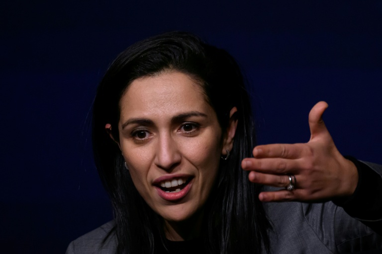 Sarah El Haïry lors d'une réunion de campagne de Foulques Chombart de Lauwe, candidat du parti de droite Les Républicains (LR) à la mairie de Nantes, le 14 janvier 2025 à Nantes