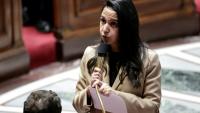 La ministre des Outre-mer Naïma Moutchou lors d'une séance de questions au gouvernement le 18 février 2026 à l'Assemblée, à Paris