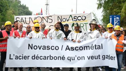 Les salariés de l'aciériste Novasco (ex-Ascometal), manifestant à Hagondange, le 4 septembre 2025. 