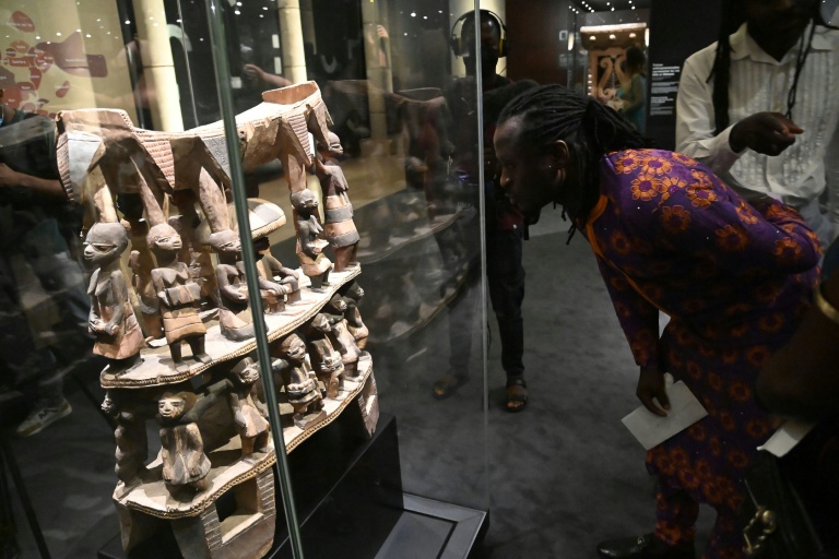 Le trône de Cana, l'un des trésors d'Abomey rendus au Bénin par la France, le 18 février 2022 à Cotonou
