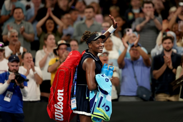 La quadragénaire américaine Venus Williams, battue par la Serbe Olga Danilovic à l'Open d'Australie, le 18 janvier 2026 