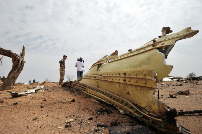 Des débris du vol Air Algérie AH5017, à Gossi au Mali, le 26 juillet 2014