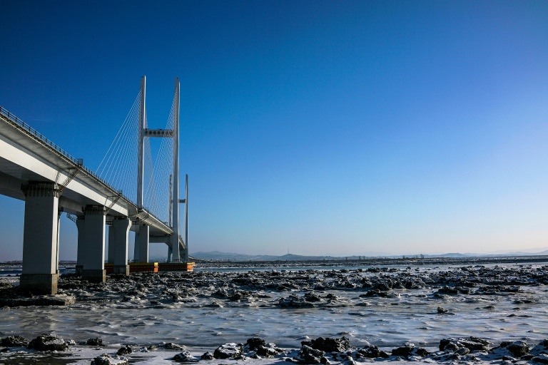 Un pont sur le fleuve Yalu entre la Chine et la Corée du Nord, le 11 janvier 2018