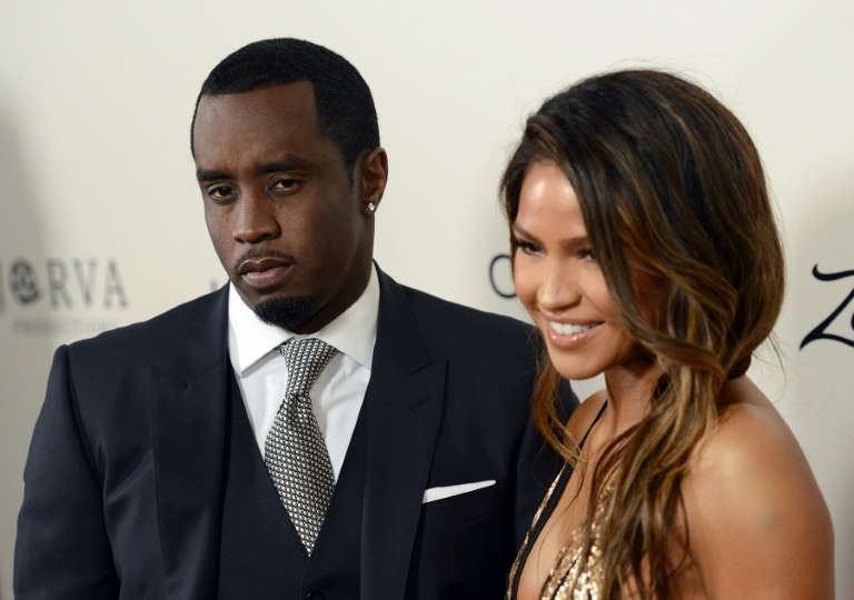 Le magnat du hip-hop P. Diddy avec son ex-compagne Cassie Ventura, le 7 mars 2016 à Los Angeles