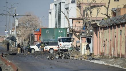 Les forces de sécurité pakistanaises bouclent le 1er février 2026 un quartier à Quetta, la capitale de la province du Baloutchistan, au lendemain d'assauts coordonnés très meurtriers de séparatistes
