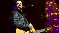 Le chanteur Patrick Bruel lors d'un concert à Valenciennes le 20 décembre 2019