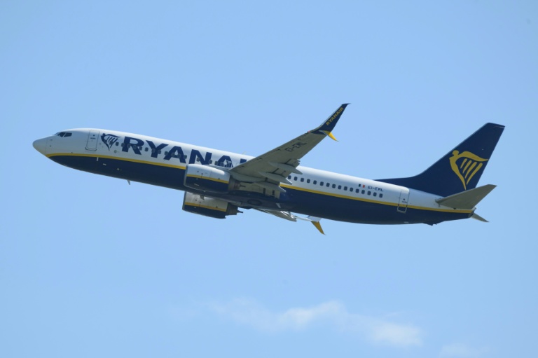 Payer pour s'asseoir à côté de ses enfants? Londres ouvre une enquête contre Ryanair